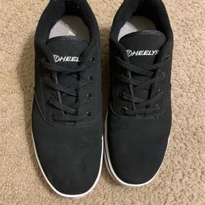 ‼️Black/White Heelys Size 8‼️